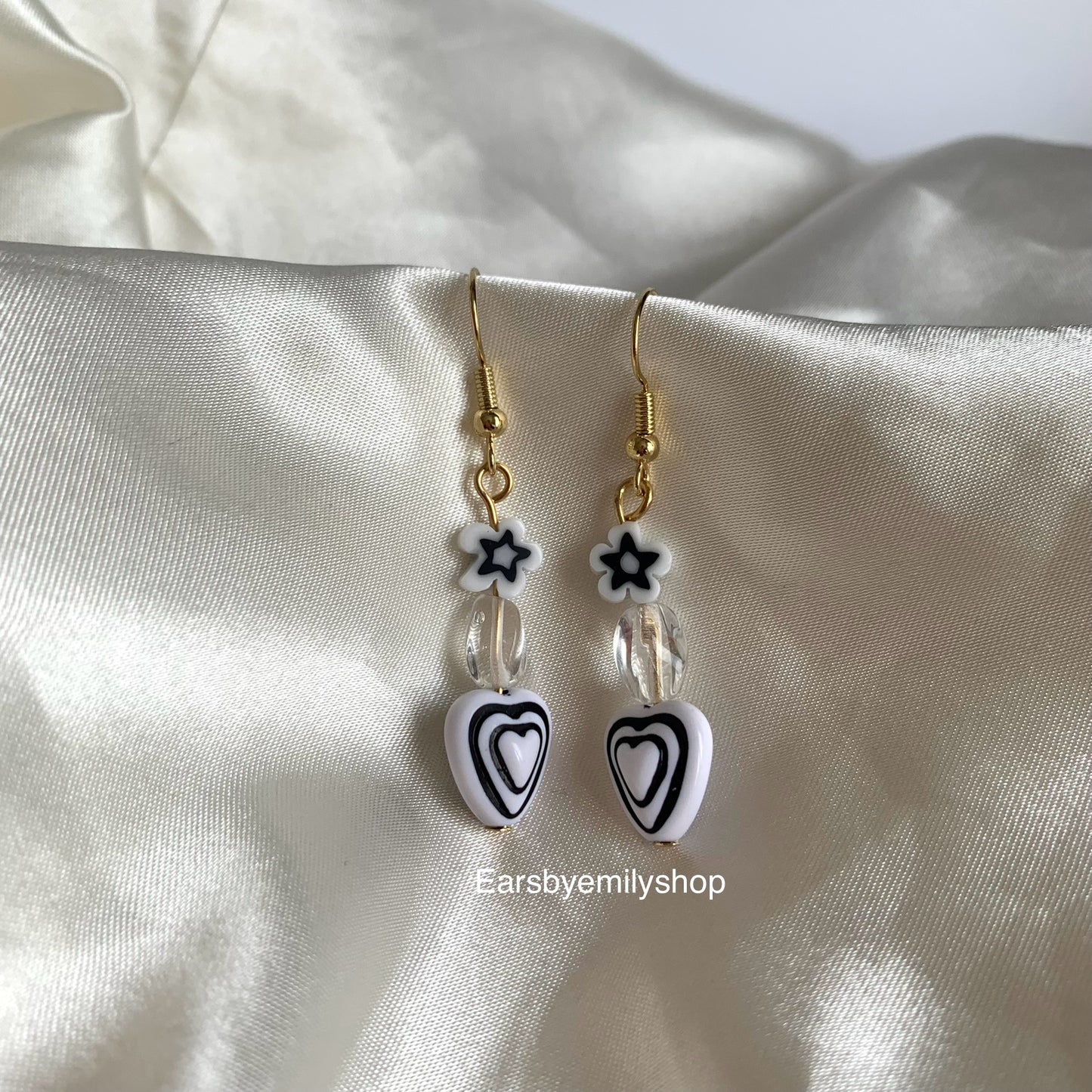 Cool white and black handmade heart and flower bead dangle gold plated earrings