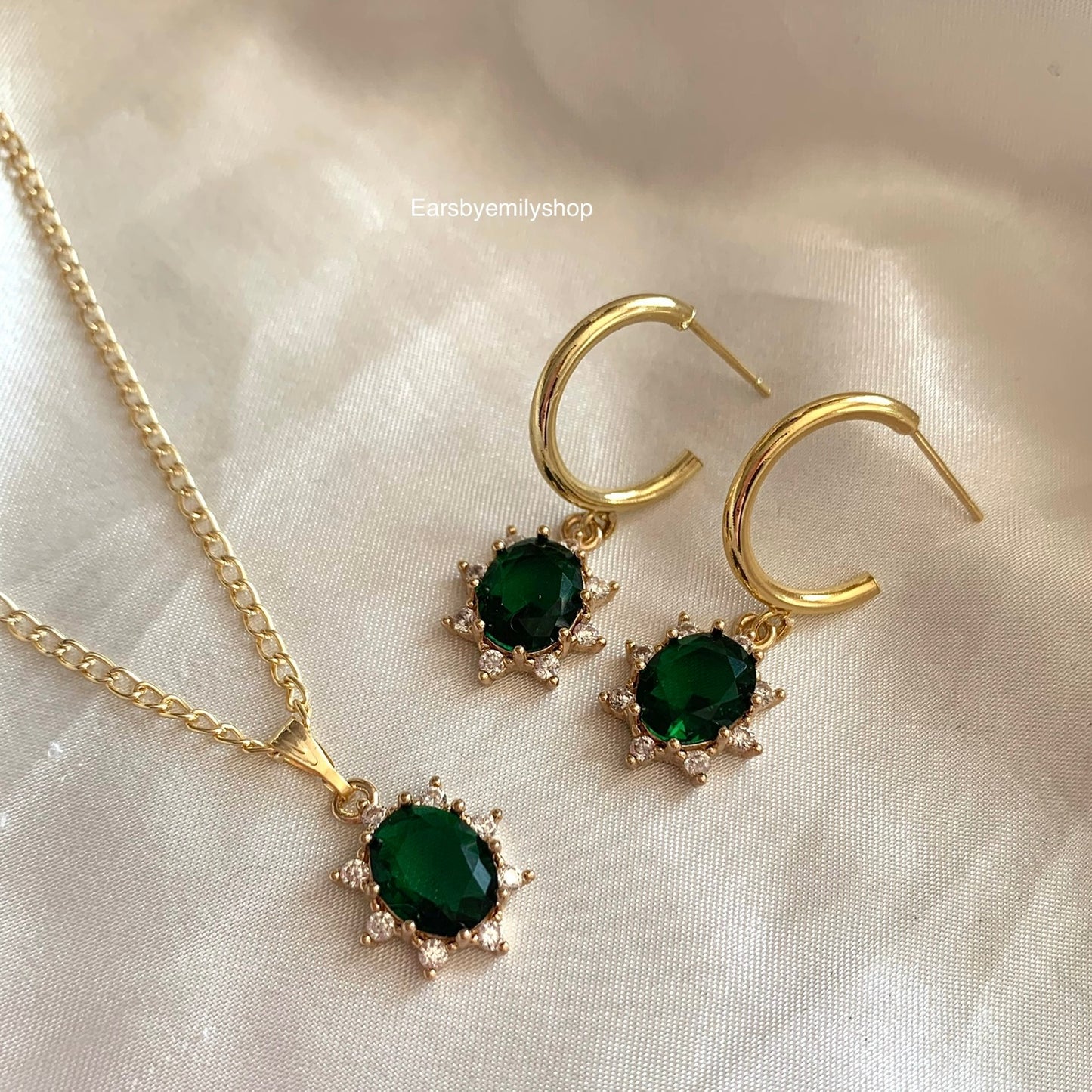 Gorgeous gold plated oval green crystal handmade drop dangle half hoop stud earrings, necklace or jewellery set/gift