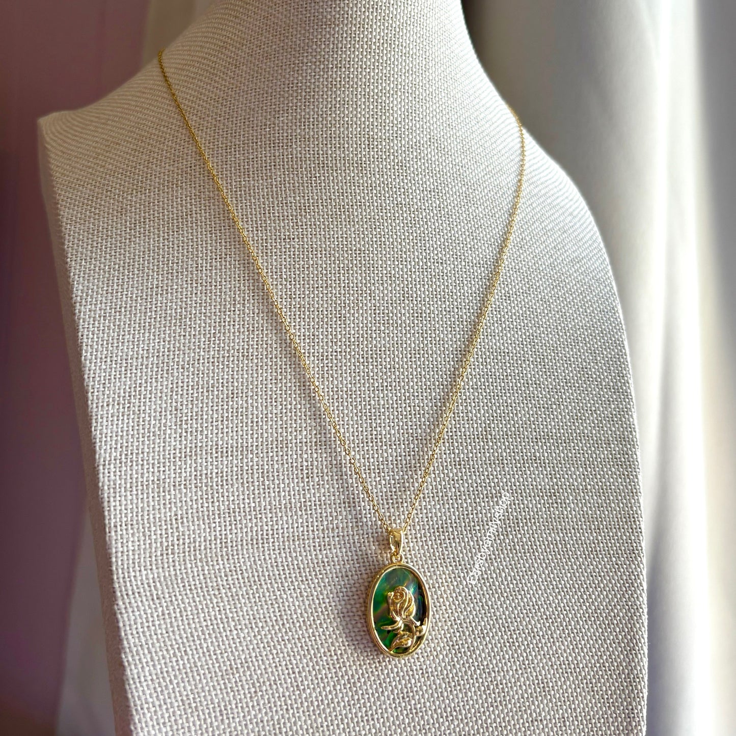 18k gold plated abalone mother of pearl rose flower necklace