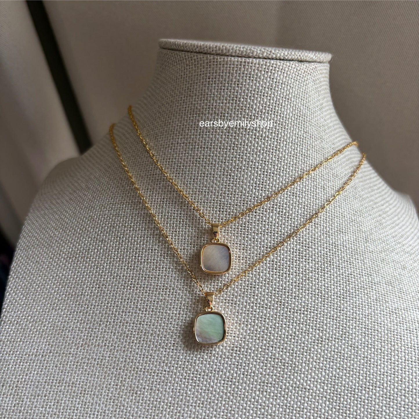 Mother of pearl 18k gold plated square necklace