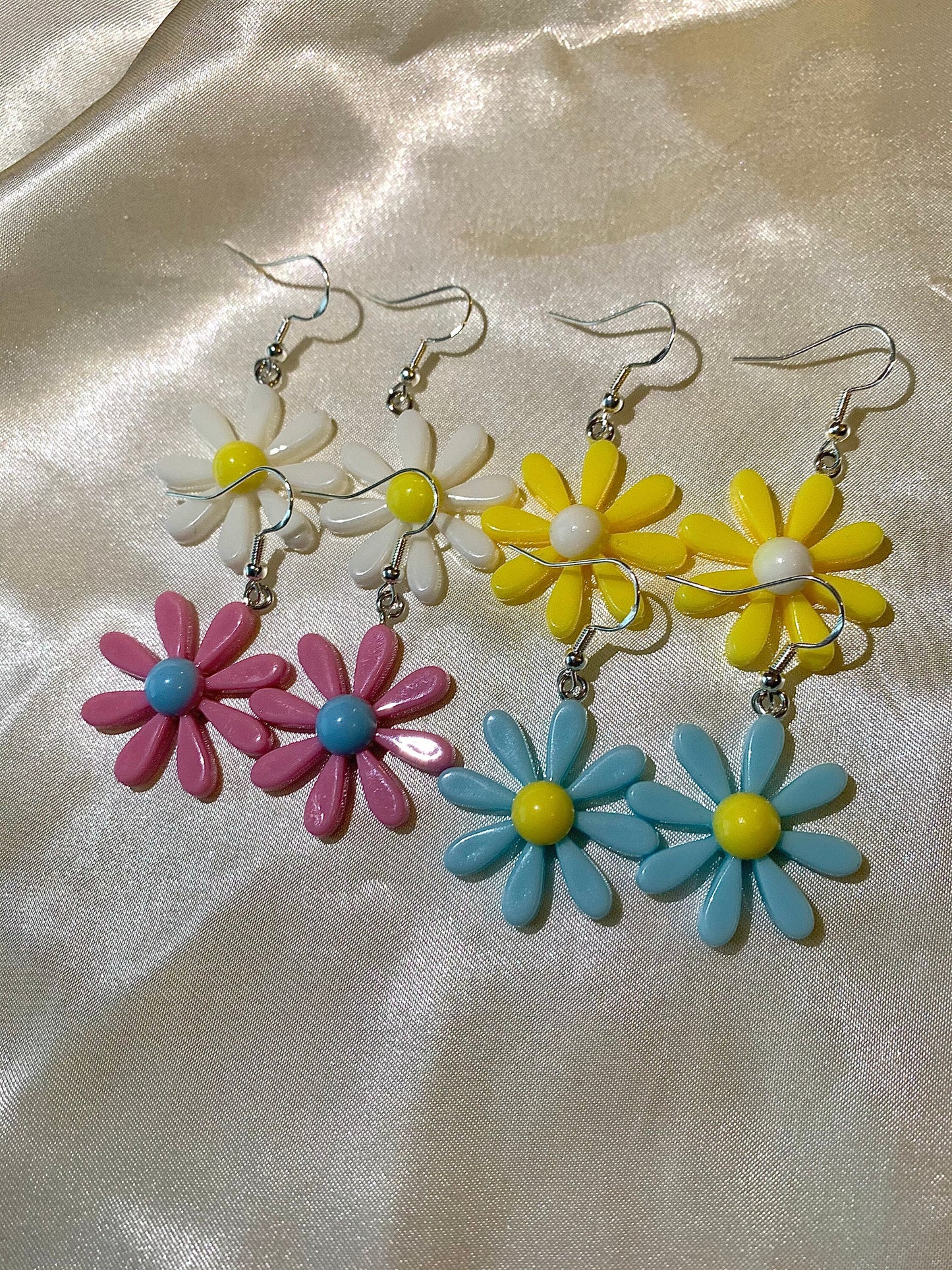 Colourful daisy flower earrings