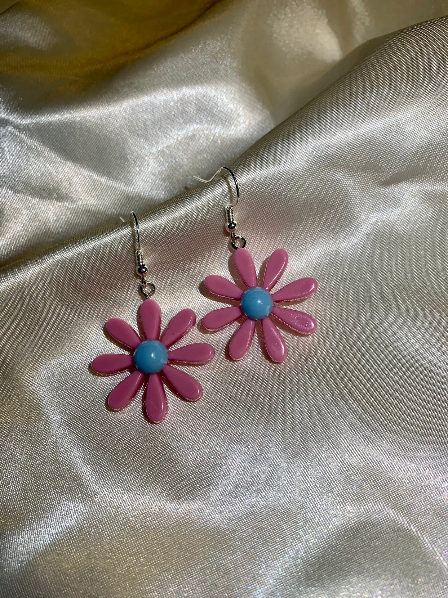 Colourful daisy flower earrings