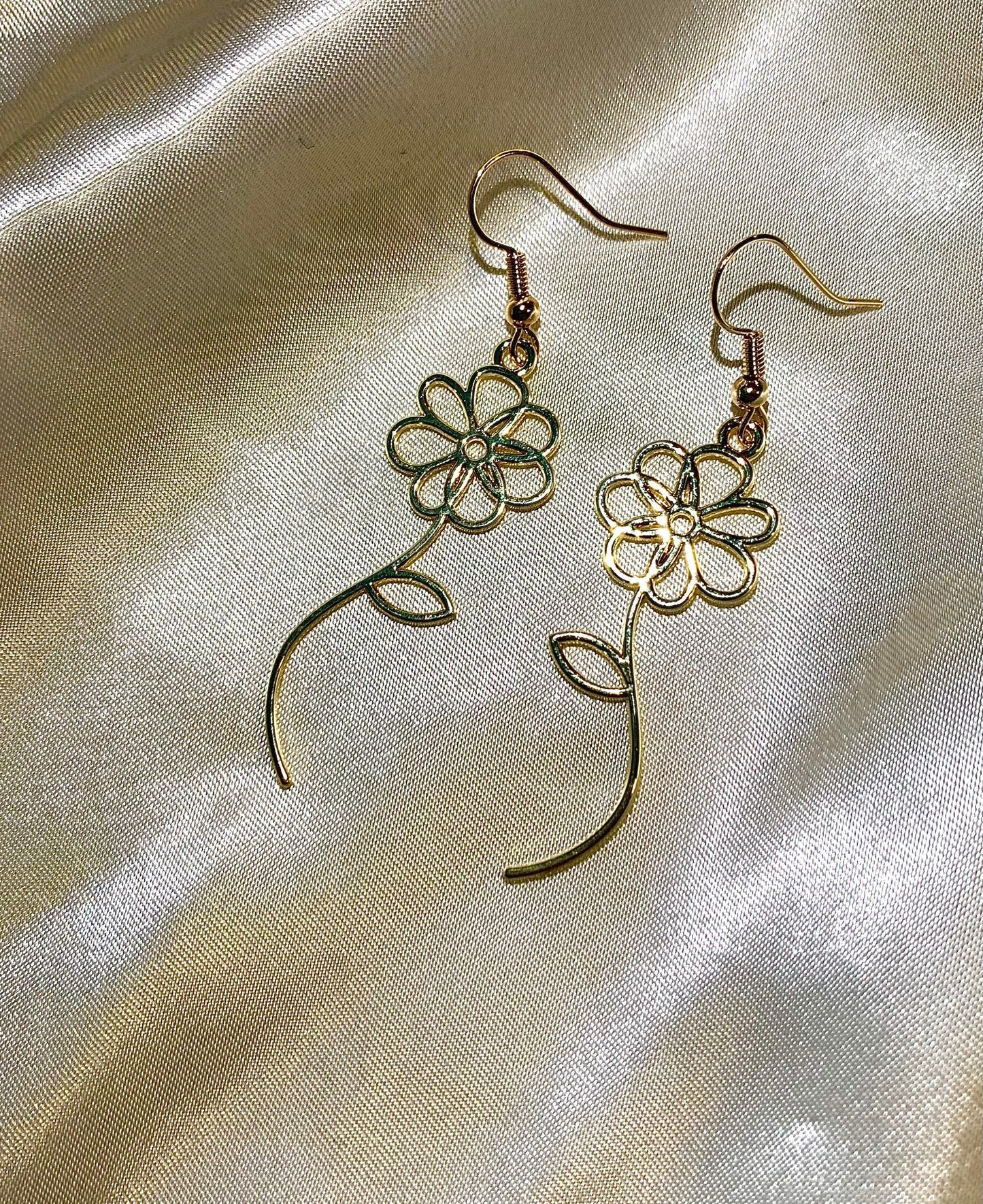 Gold statment dangle gold flower earrings