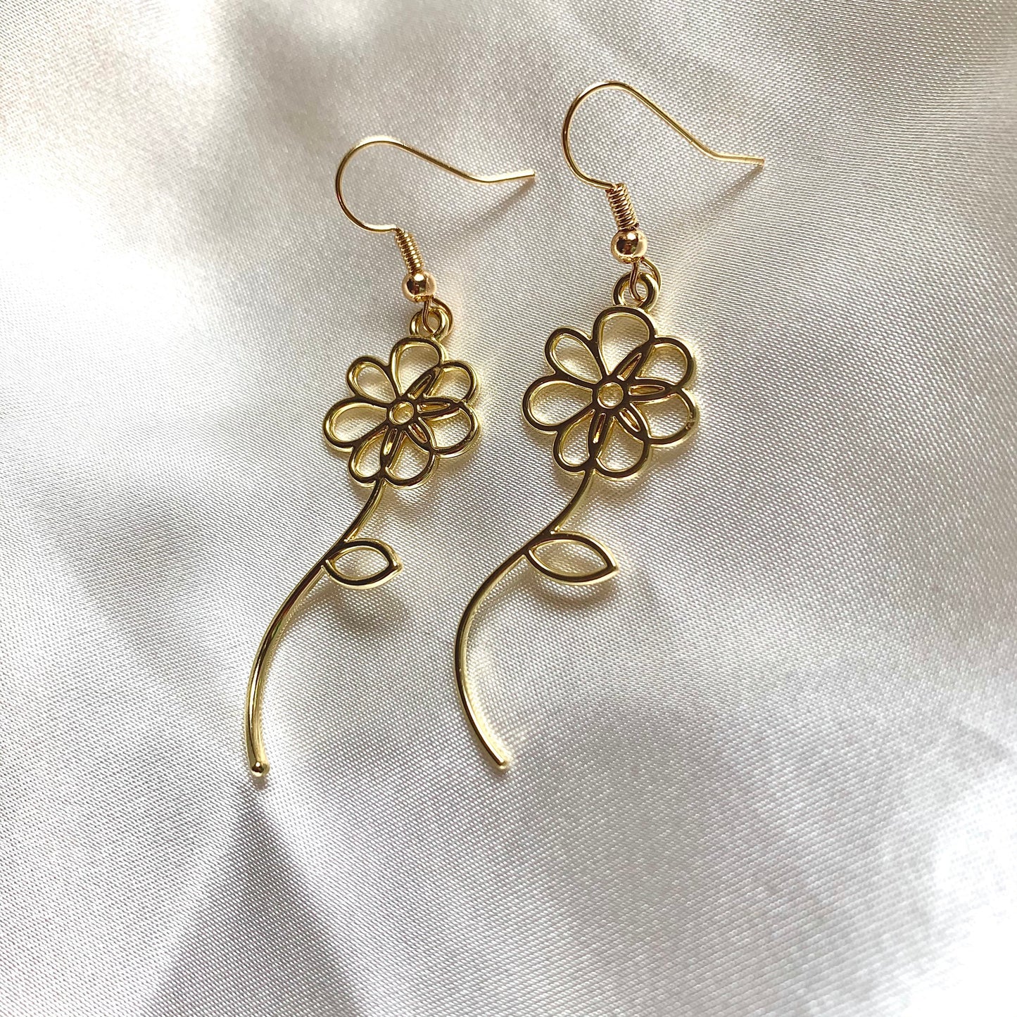 Gold statment dangle gold flower earrings