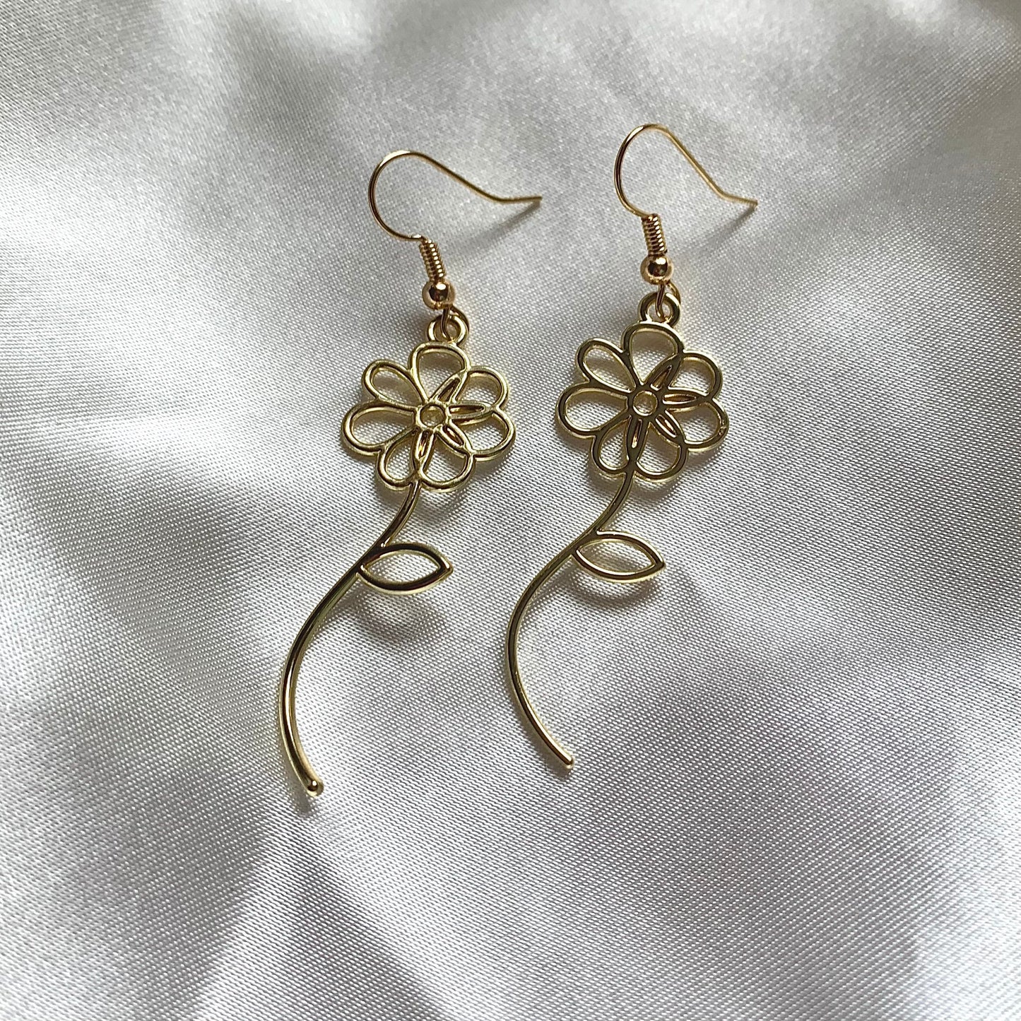 Gold statment dangle gold flower earrings