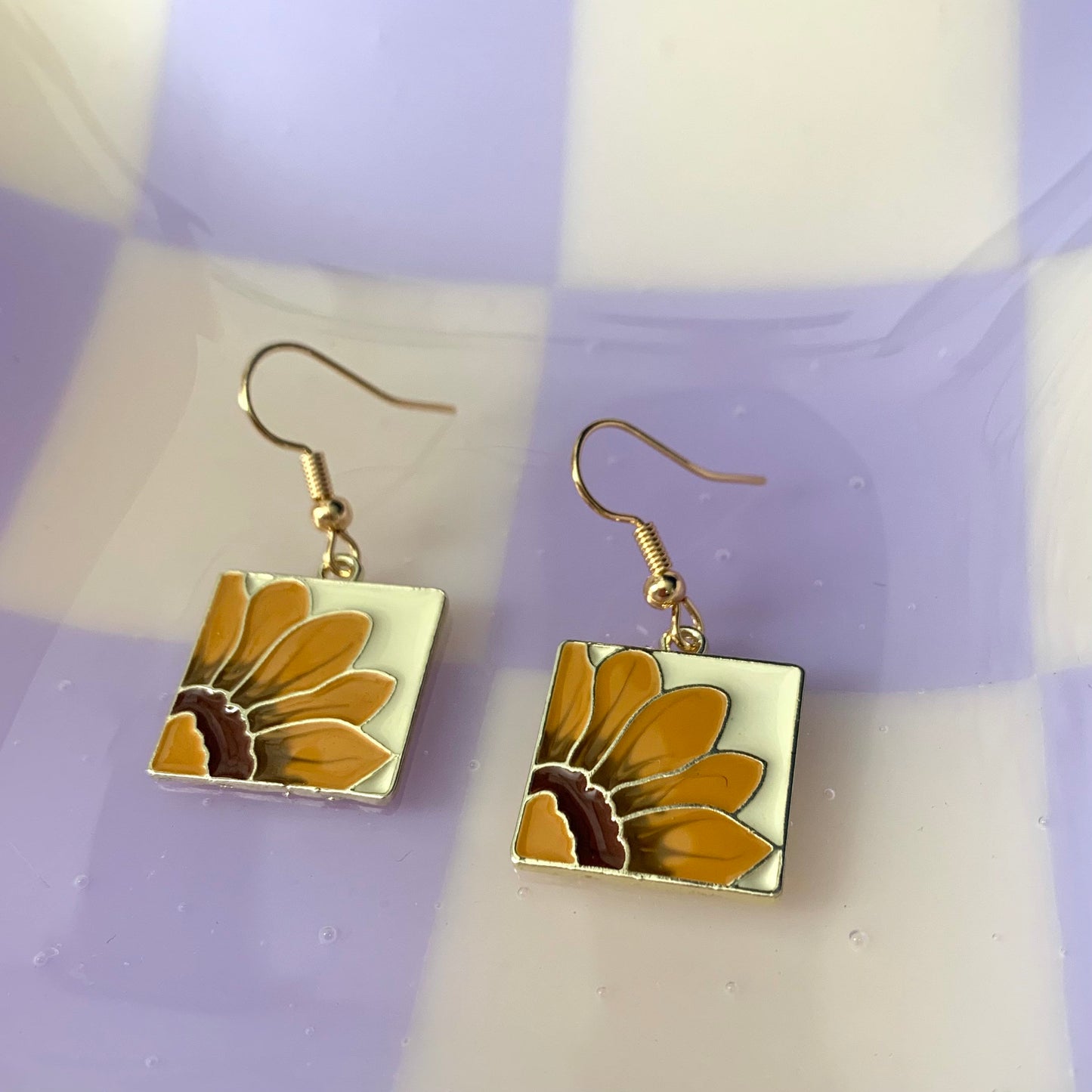 Yellow sun flower gold earrings in square frame