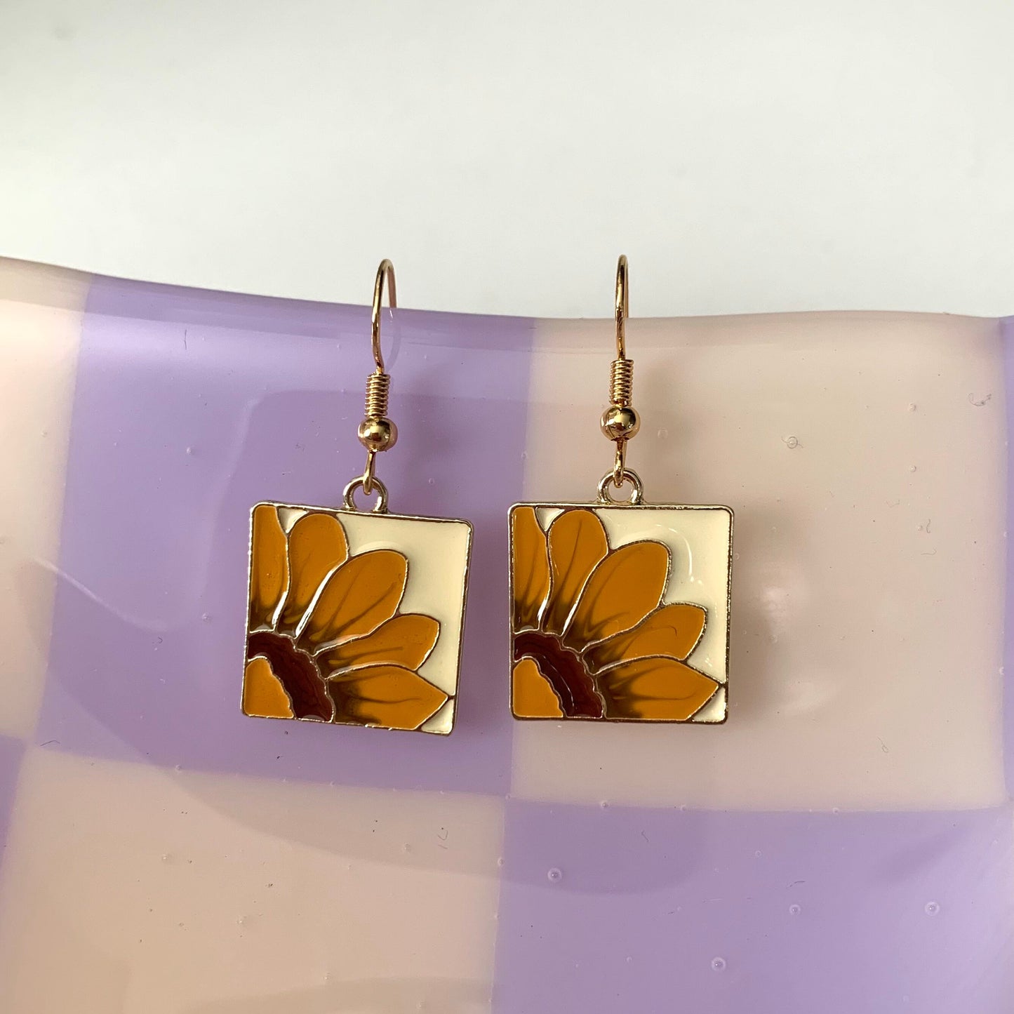 Yellow sun flower gold earrings in square frame