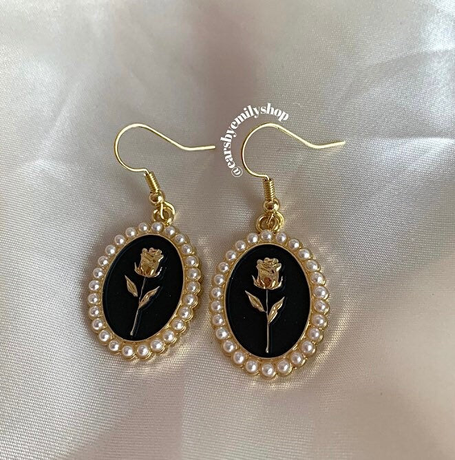 Black and white faux pearl oval rose or tulip flower gold earrings