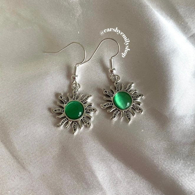 Silver orange or green centre feature sun drop dangle earrings