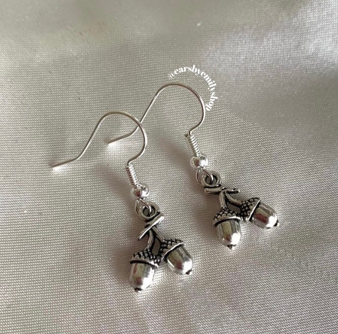 Silver acorn dangle earrings