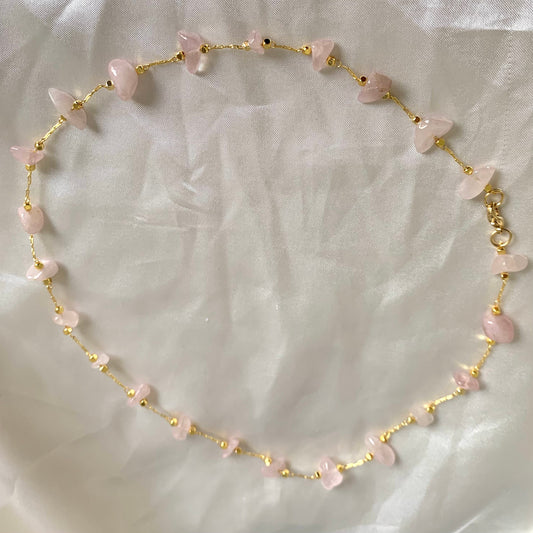 Gold plated rose quartz chip crystal short necklace