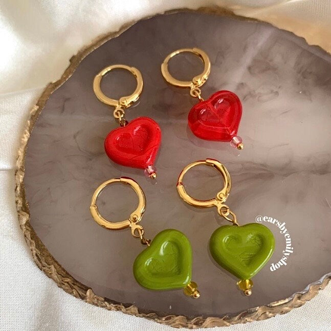 Cute red or green heart huggie hoop handmade drop dangle earrings on 24k gold plated huggie hoops