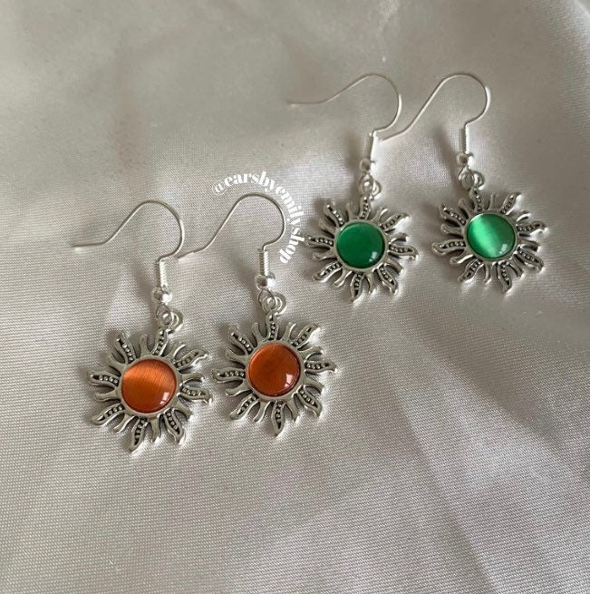 Silver orange or green centre feature sun drop dangle earrings