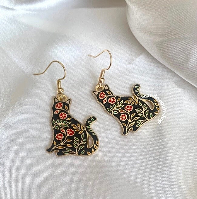 Black floral flower cat gold earrings