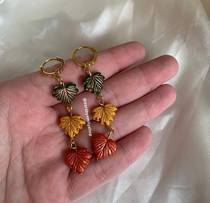 Leaf trip autumn gold hoop earrings