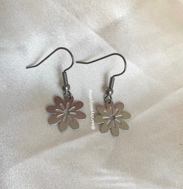 Stainless steel flower dangle earrings